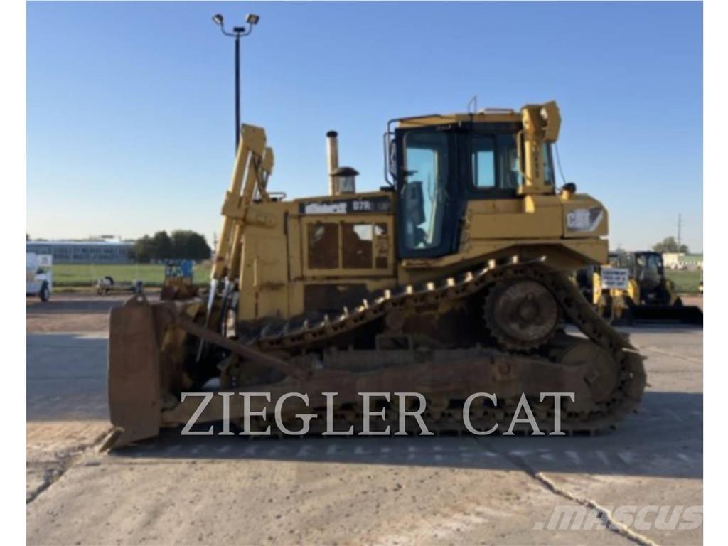 CAT D7R Kāpurķēžu buldozeri