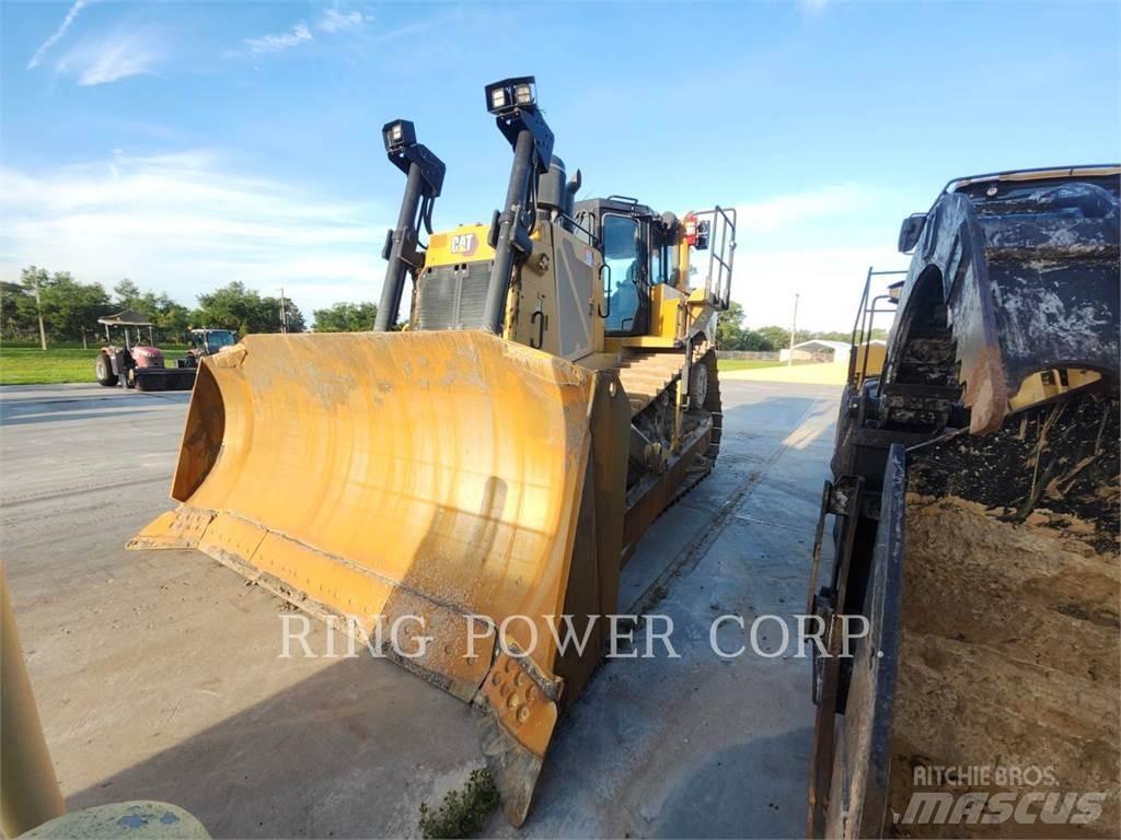 CAT D8 Kāpurķēžu buldozeri
