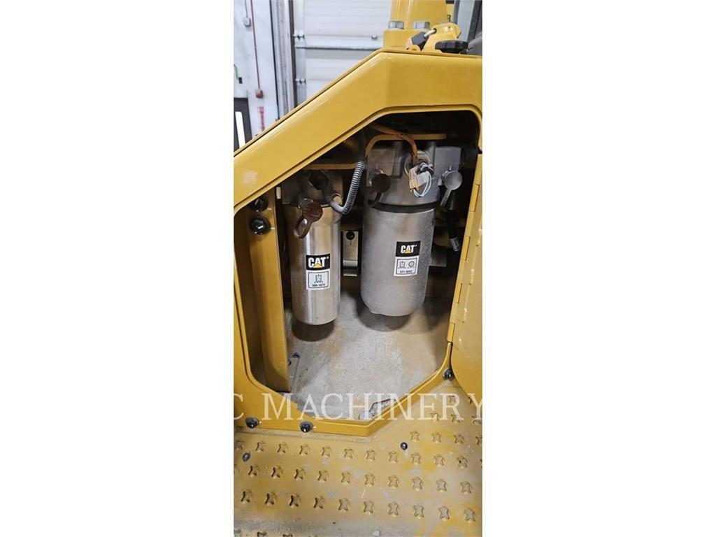 CAT D8 Kāpurķēžu buldozeri