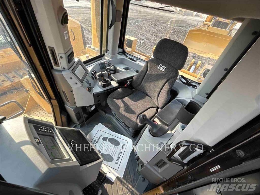 CAT D8 SU Kāpurķēžu buldozeri