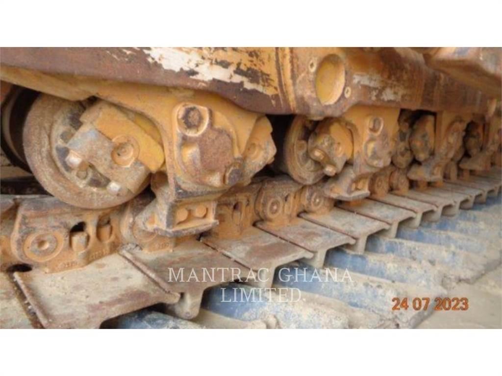 CAT D8R Kāpurķēžu buldozeri