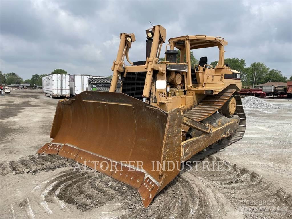CAT D8R Kāpurķēžu buldozeri