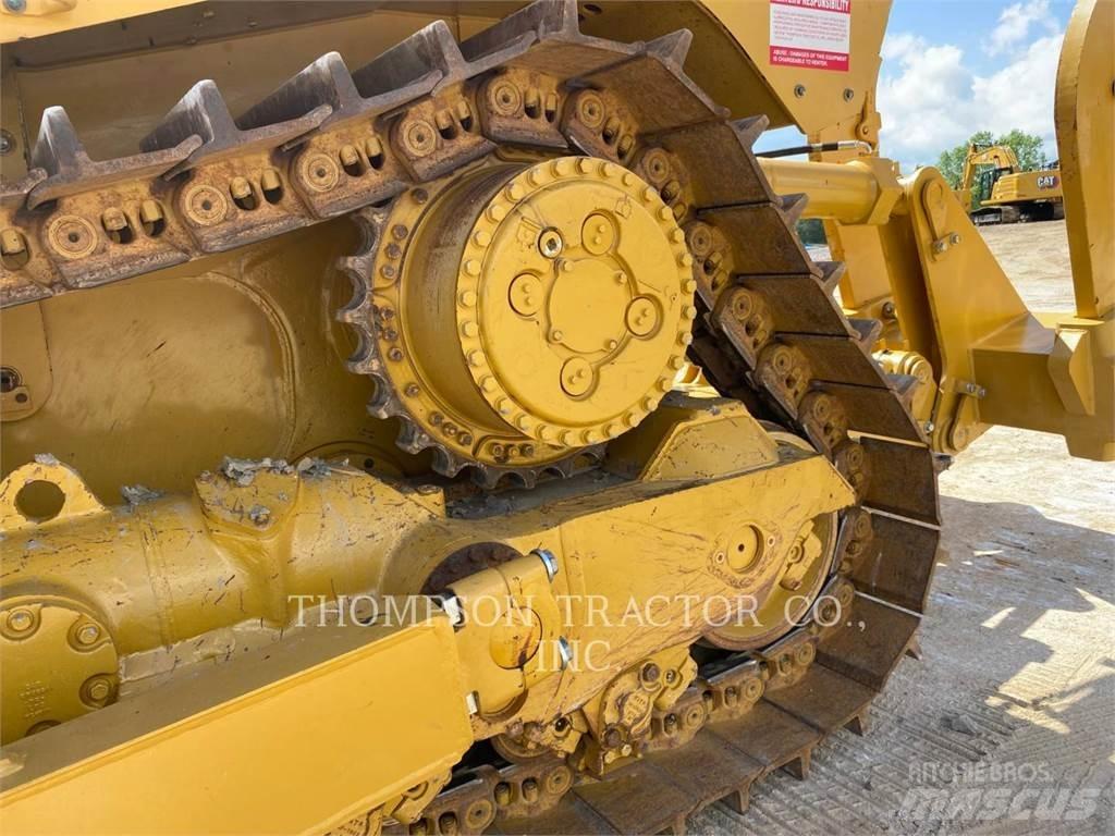 CAT D8T Kāpurķēžu buldozeri