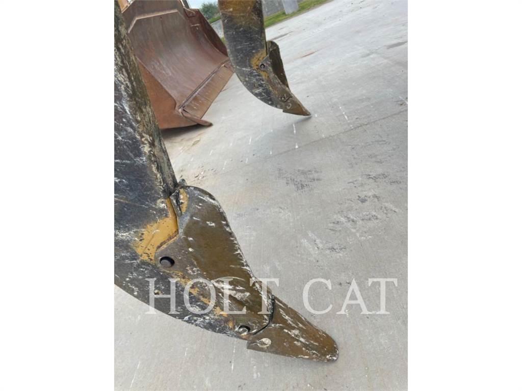 CAT D8T Kāpurķēžu buldozeri