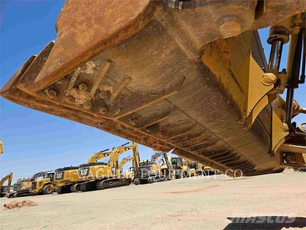 CAT D8T Kāpurķēžu buldozeri
