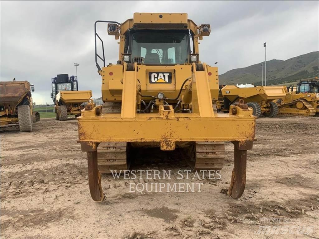 CAT D8T Kāpurķēžu buldozeri