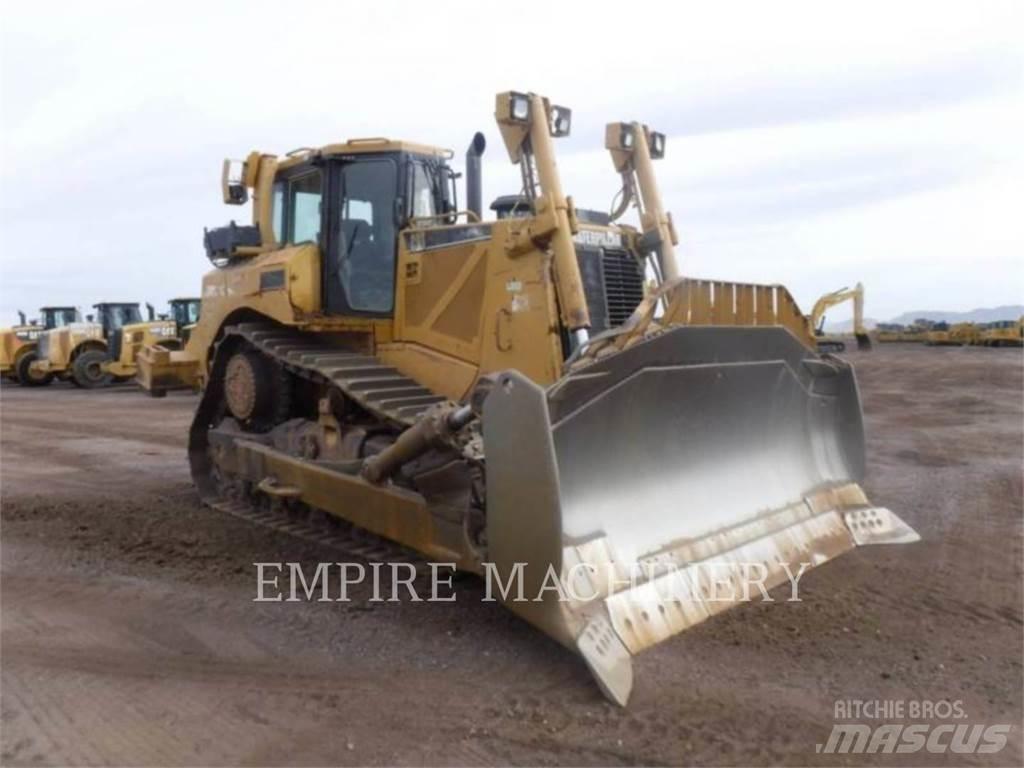 CAT D8T Kāpurķēžu buldozeri
