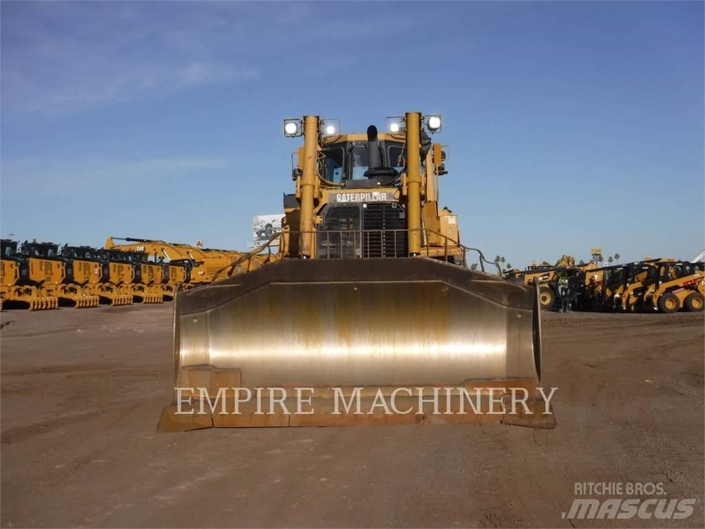 CAT D8T Kāpurķēžu buldozeri