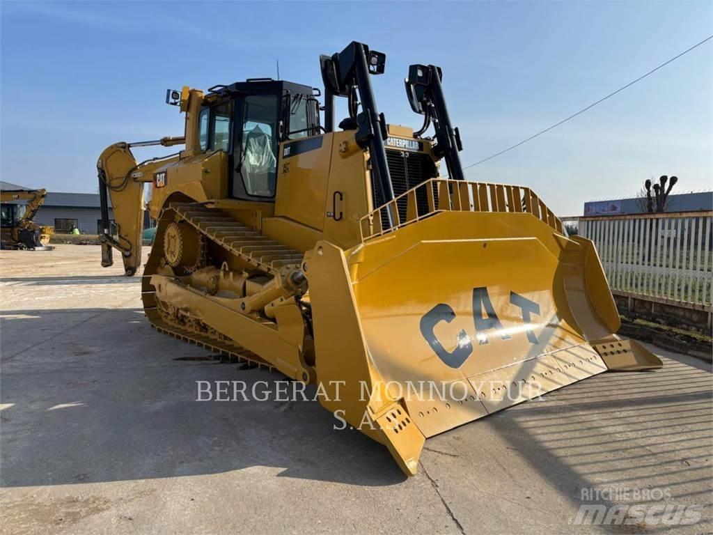 CAT D8T Kāpurķēžu buldozeri
