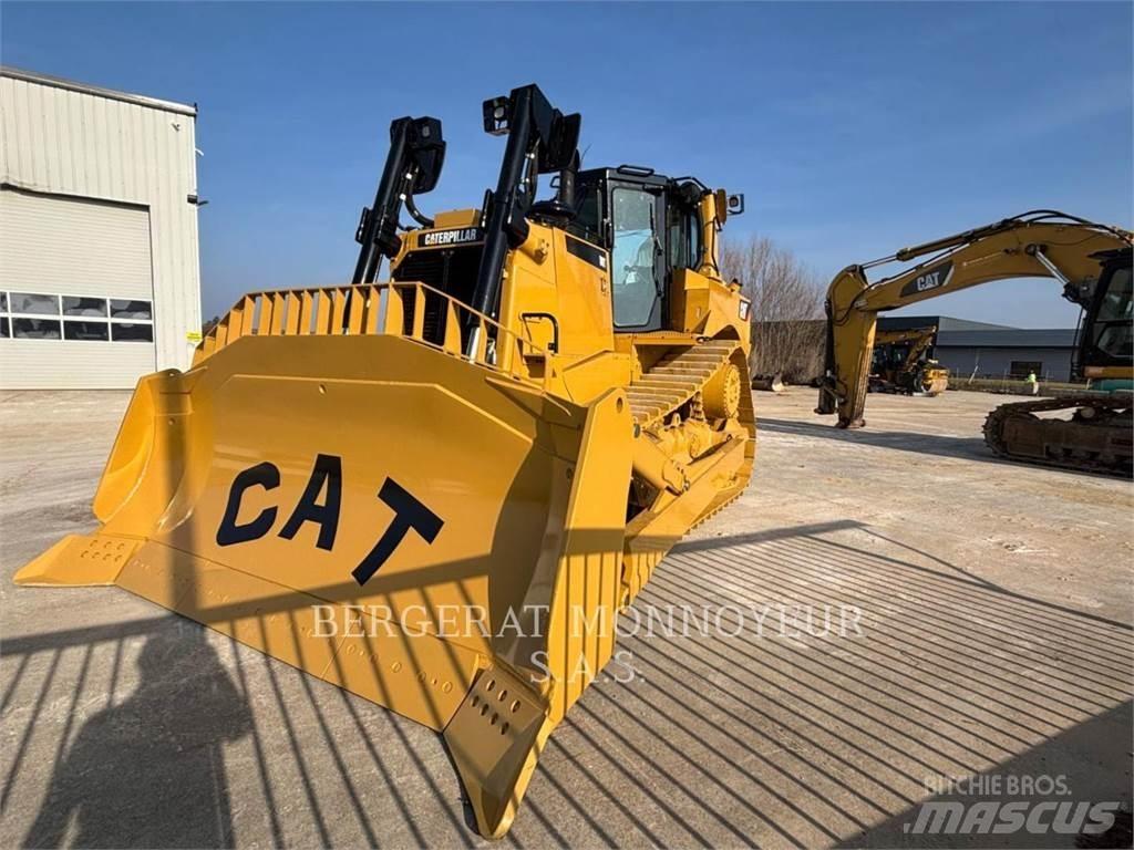 CAT D8T Kāpurķēžu buldozeri