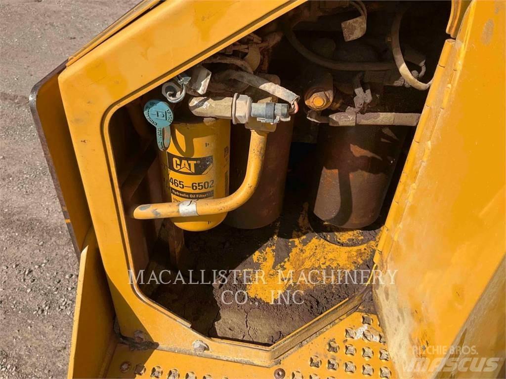 CAT D8T Kāpurķēžu buldozeri