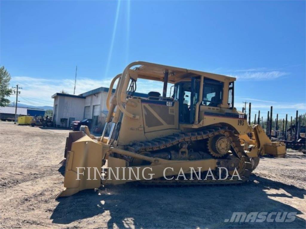CAT D8T Kāpurķēžu buldozeri