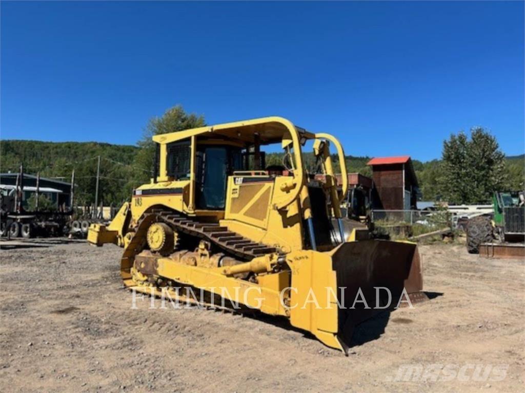 CAT D8T Kāpurķēžu buldozeri