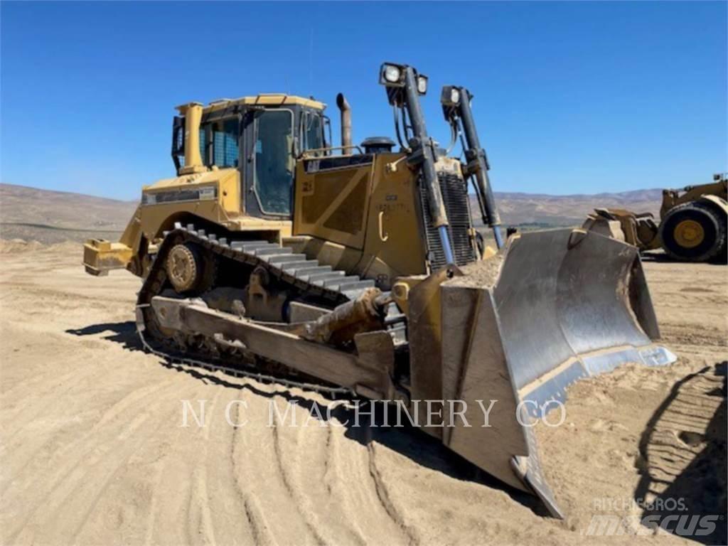 CAT D8T Kāpurķēžu buldozeri
