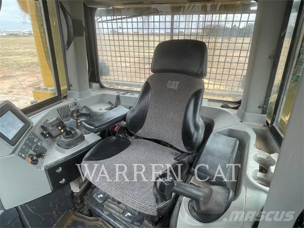 CAT D8T 4XLARO Kāpurķēžu buldozeri