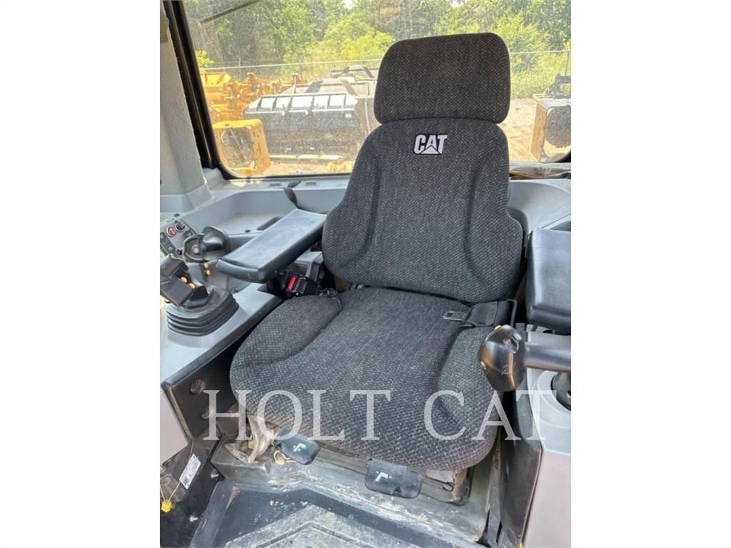 CAT D8T ABRI Kāpurķēžu buldozeri