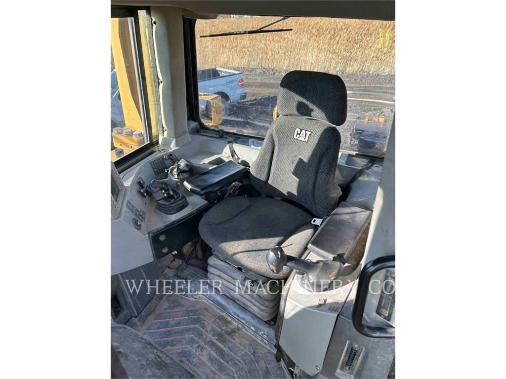 CAT D8T SU Kāpurķēžu buldozeri