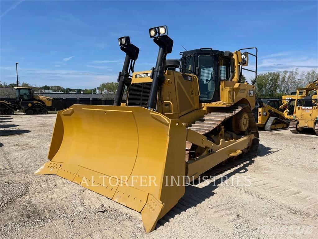 CAT D8T W Kāpurķēžu buldozeri