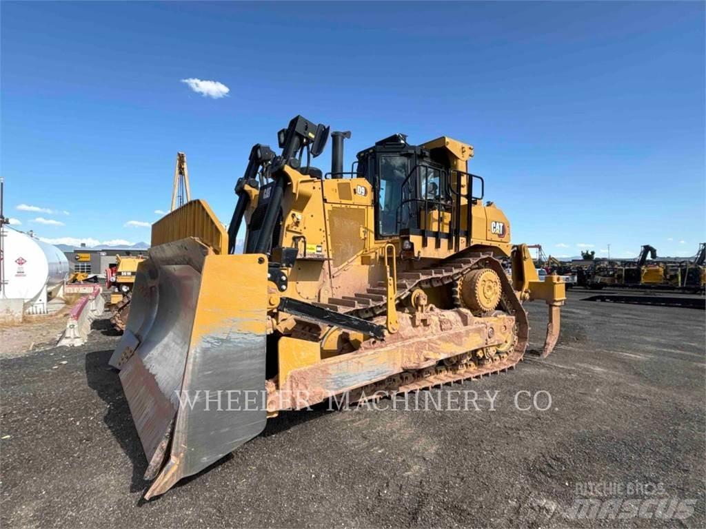 CAT D9 Kāpurķēžu buldozeri