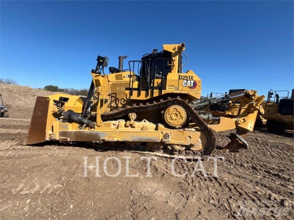 CAT D9 Kāpurķēžu buldozeri