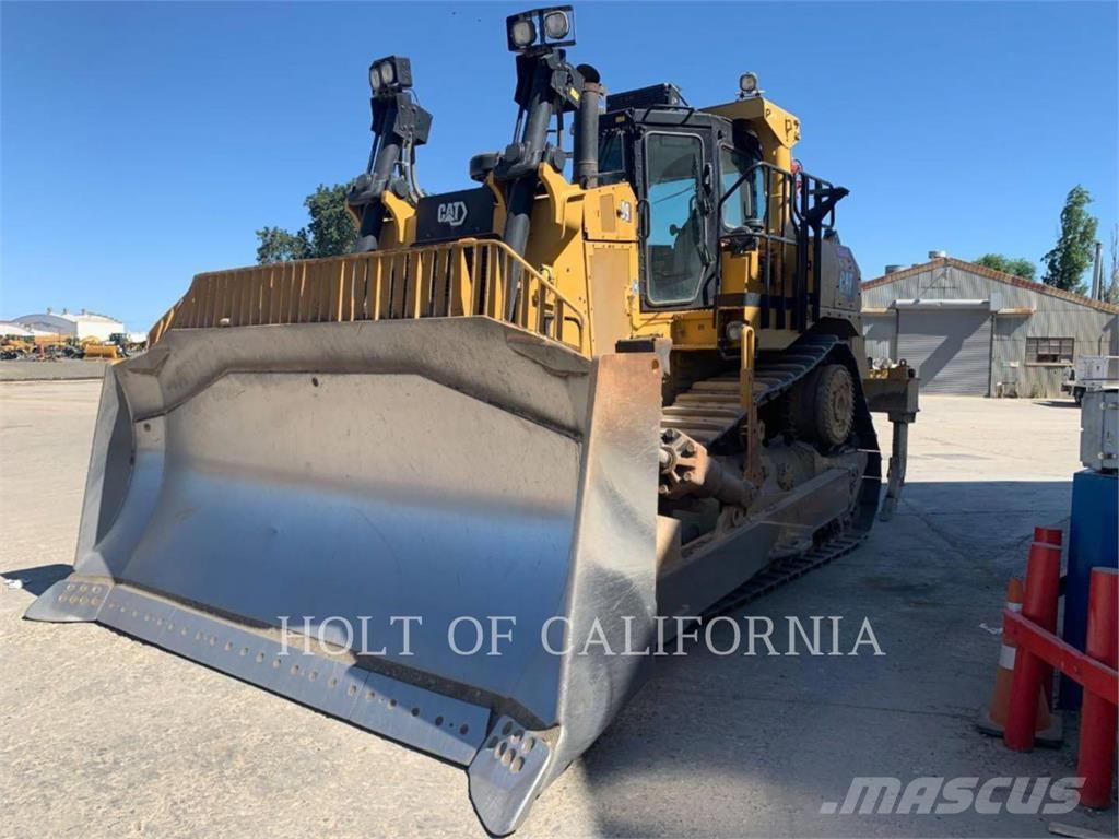 CAT D9 Kāpurķēžu buldozeri