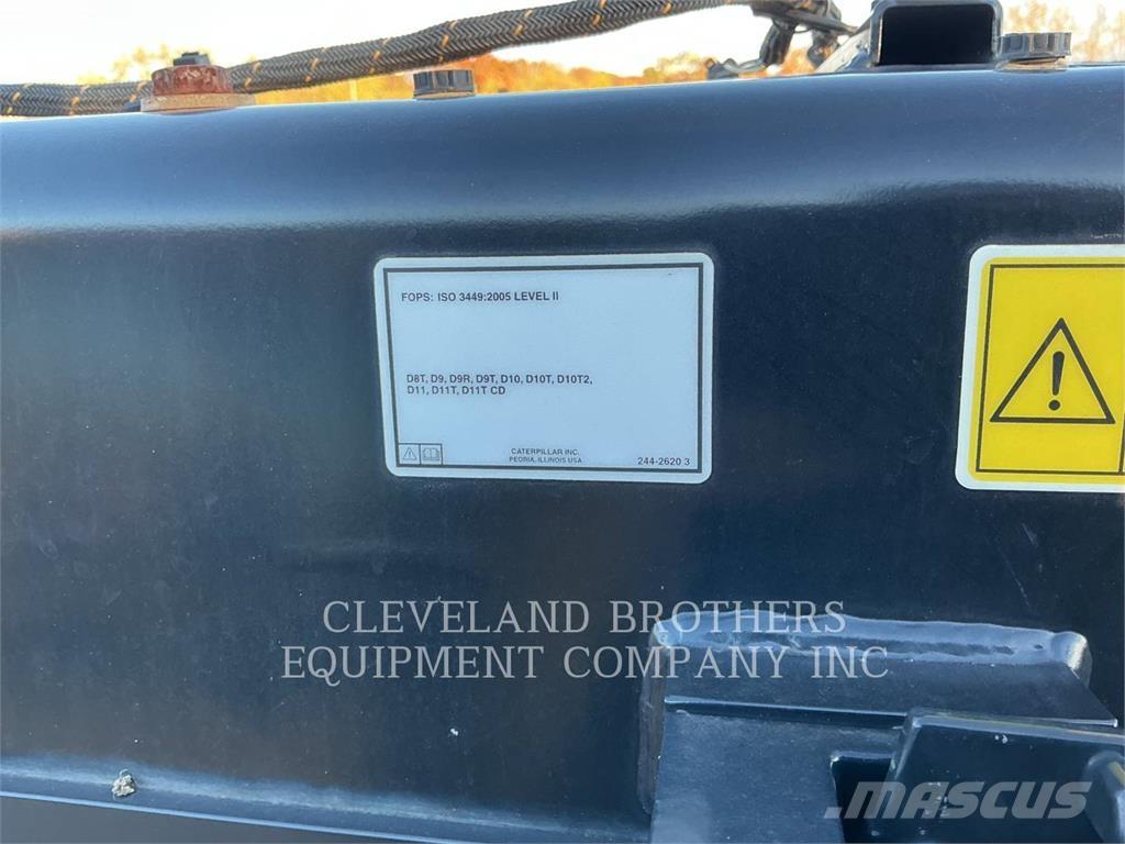 CAT D9 Kāpurķēžu buldozeri