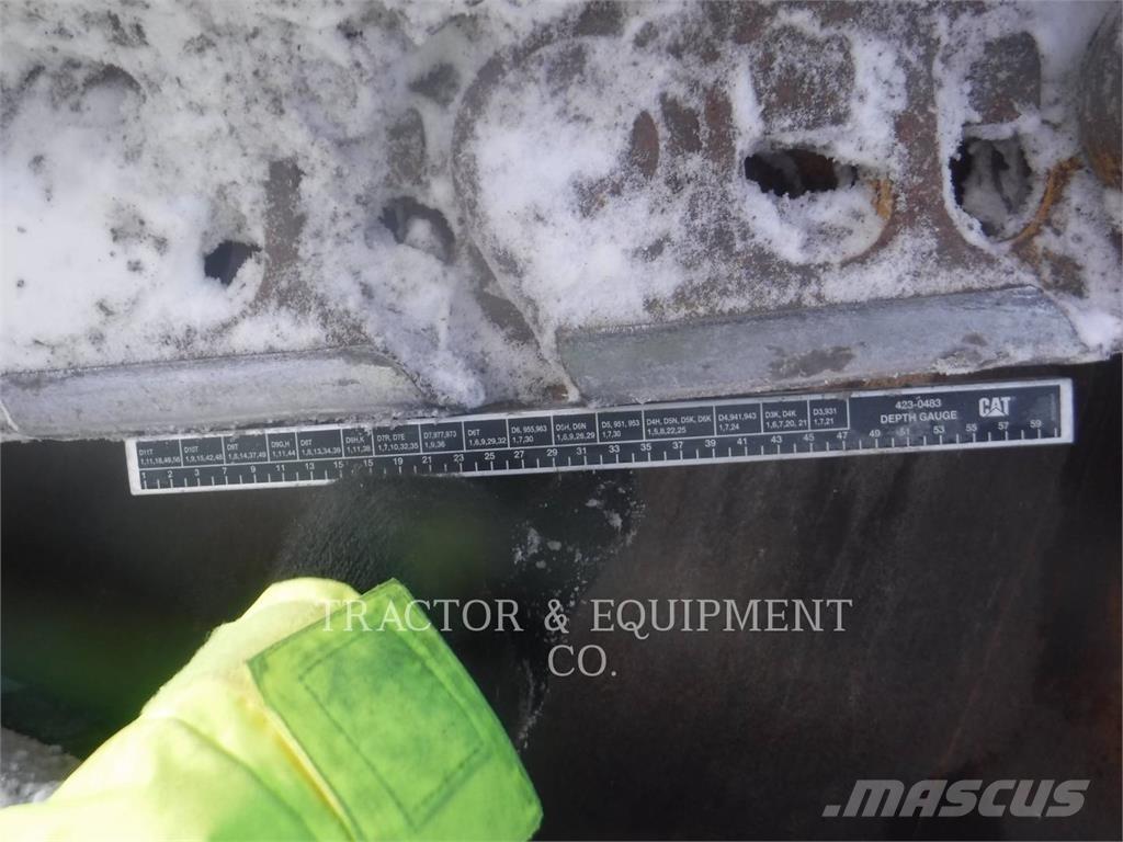 CAT D9N Kāpurķēžu buldozeri