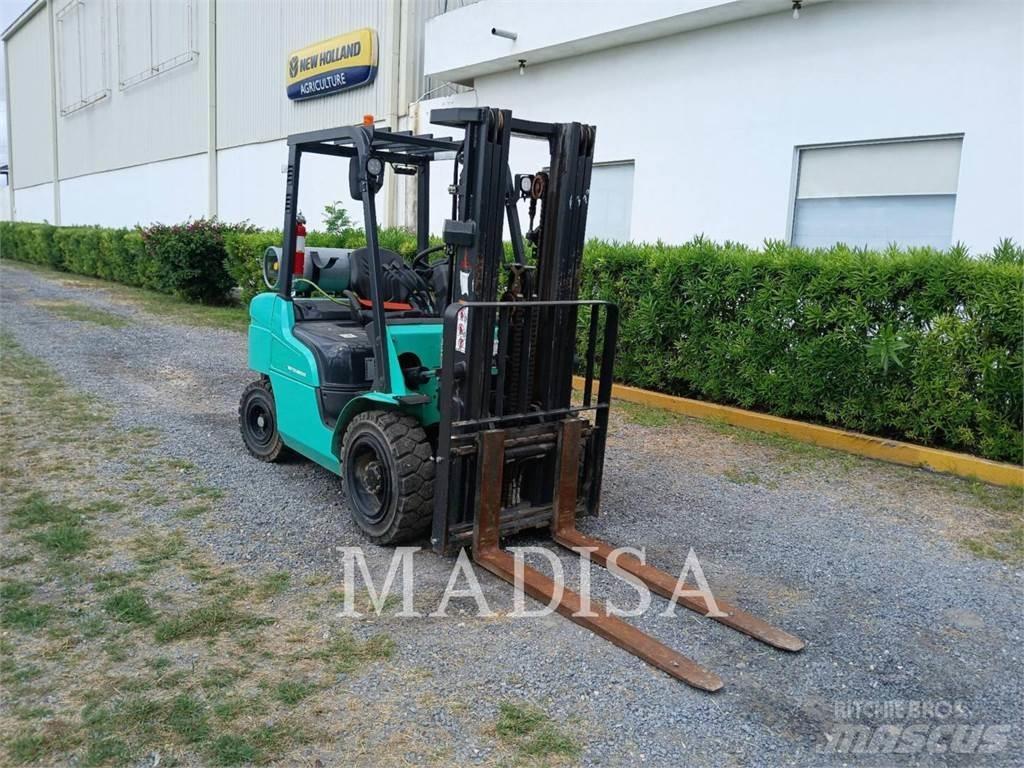 CAT FG30N5-GLE Autokrāvēji - citi