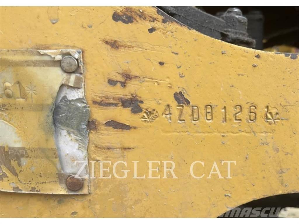 CAT IT18B Iekrāvēji uz riteņiem