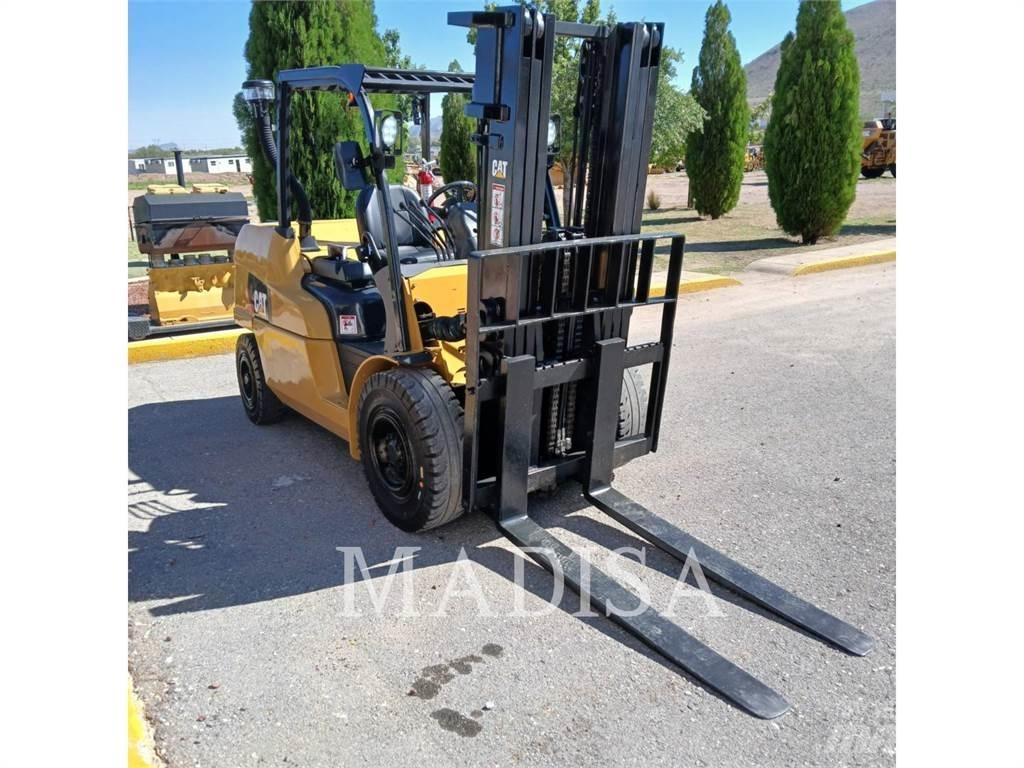 CAT LIFT TRUCKS DP50NM1 Tehnika ar dīzeļa dzinēju
