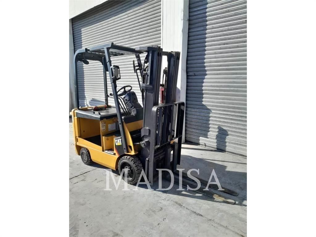 CAT LIFT TRUCKS E3500-AC Autokrāvēji - citi
