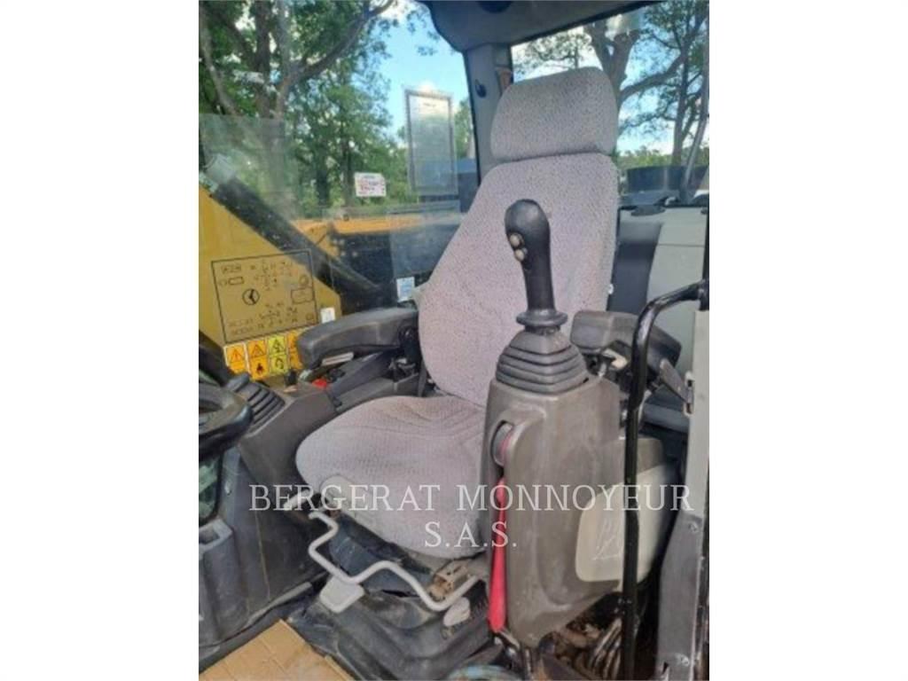 CAT M315F IVC Ekskavatori uz riteņiem