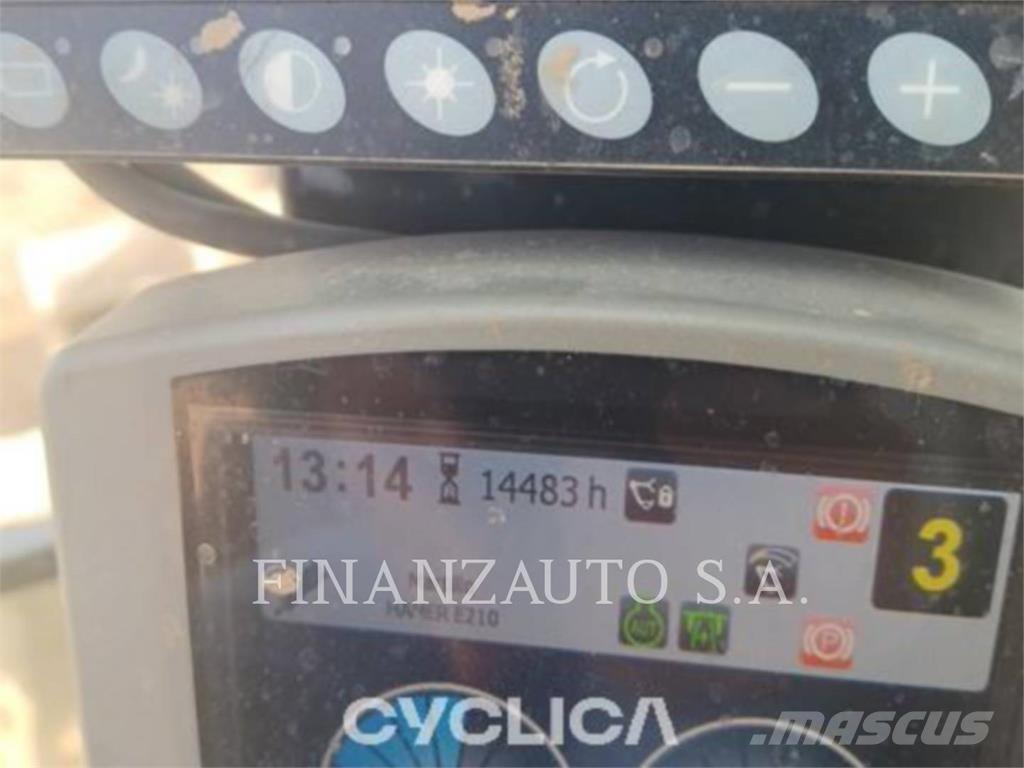 CAT M320F Ekskavatori uz riteņiem