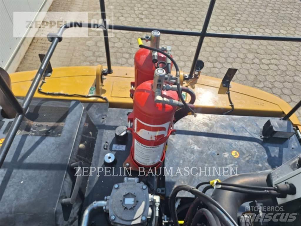 CAT MH3022-06C Demontāžas ekskavators