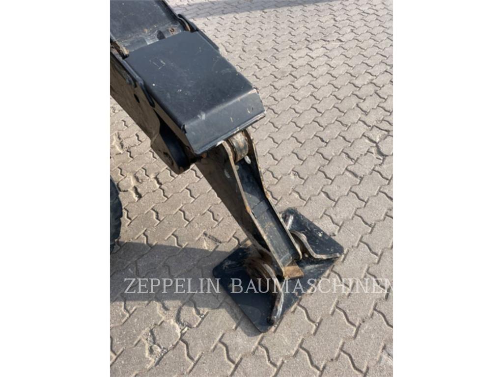 CAT MH3022-06C Demontāžas ekskavators