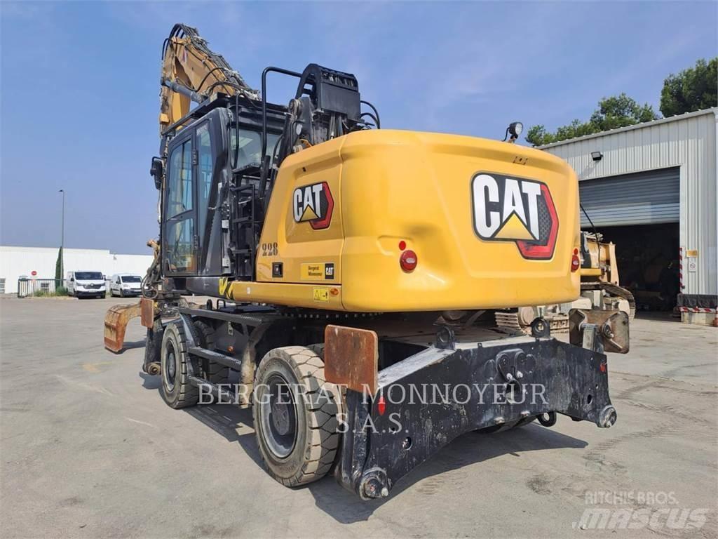 CAT MH3024 Ekskavatori uz riteņiem