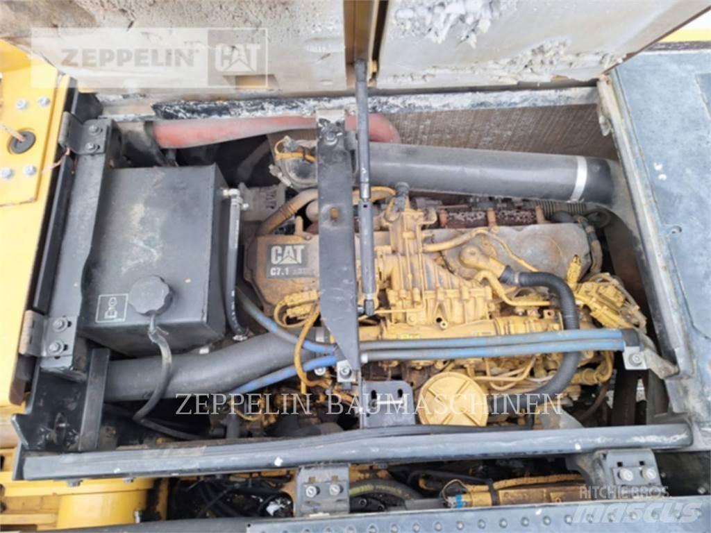 CAT MH3024-06C Demontāžas ekskavators