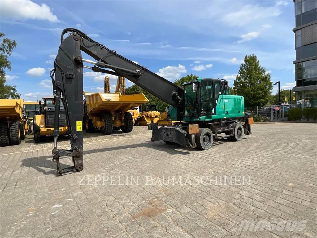 CAT MH3024-06C Demontāžas ekskavators