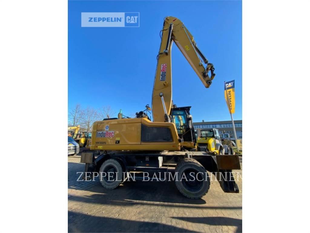 CAT MH3026-06C Demontāžas ekskavators