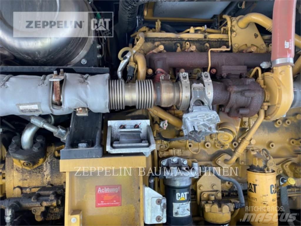 CAT MH3026-06C Demontāžas ekskavators