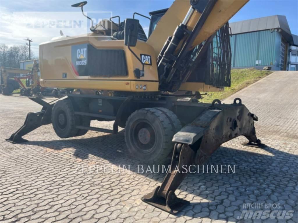 CAT MH3026-06C Demontāžas ekskavators