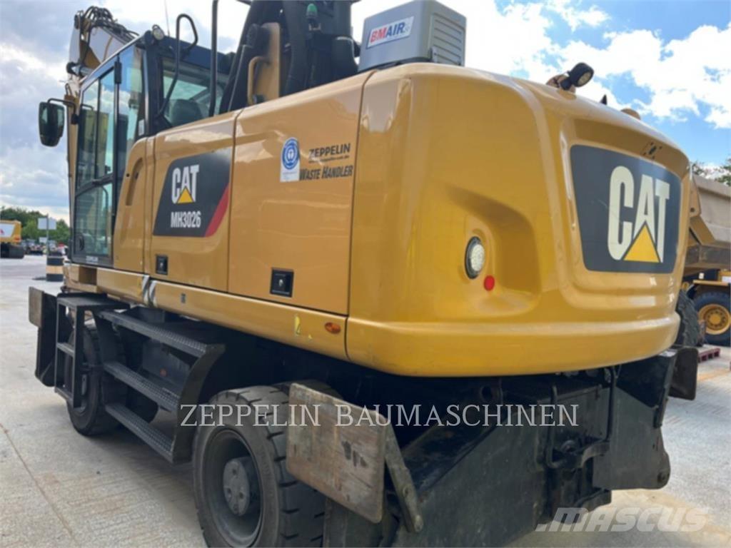 CAT MH3026-06C Demontāžas ekskavators