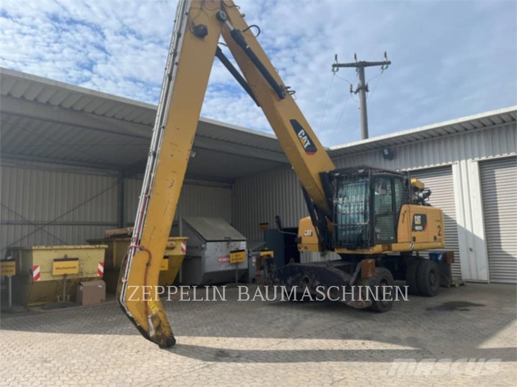 CAT MH3026-06C Demontāžas ekskavators