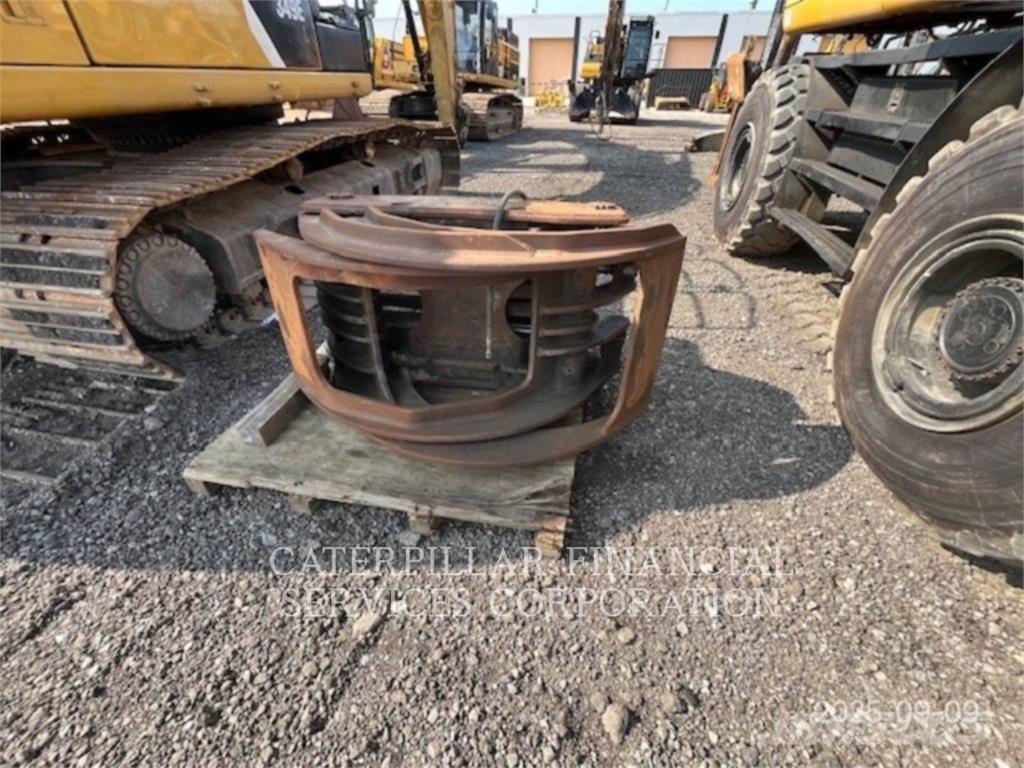 CAT MH3040-07 Ekskavatori uz riteņiem