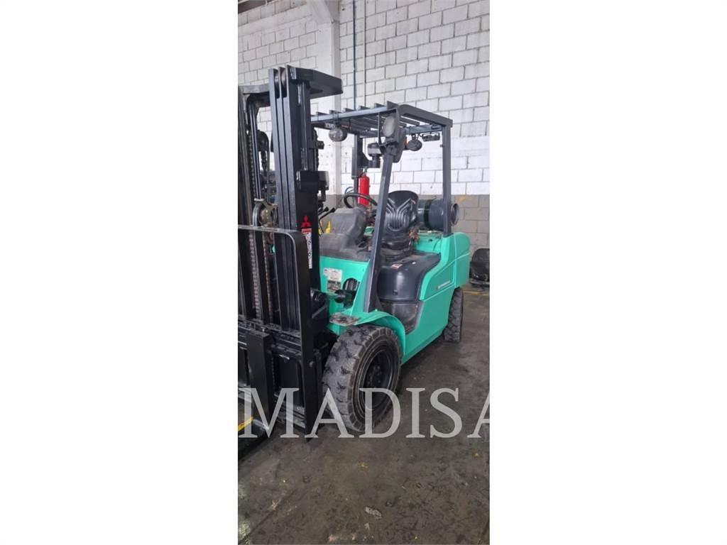 CAT MITSUBISHI FG30N-LP Autokrāvēji - citi