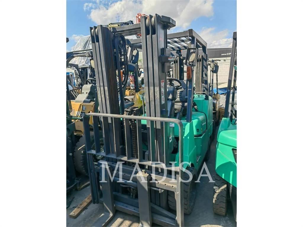 CAT MITSUBISHI FGC40K Autokrāvēji - citi