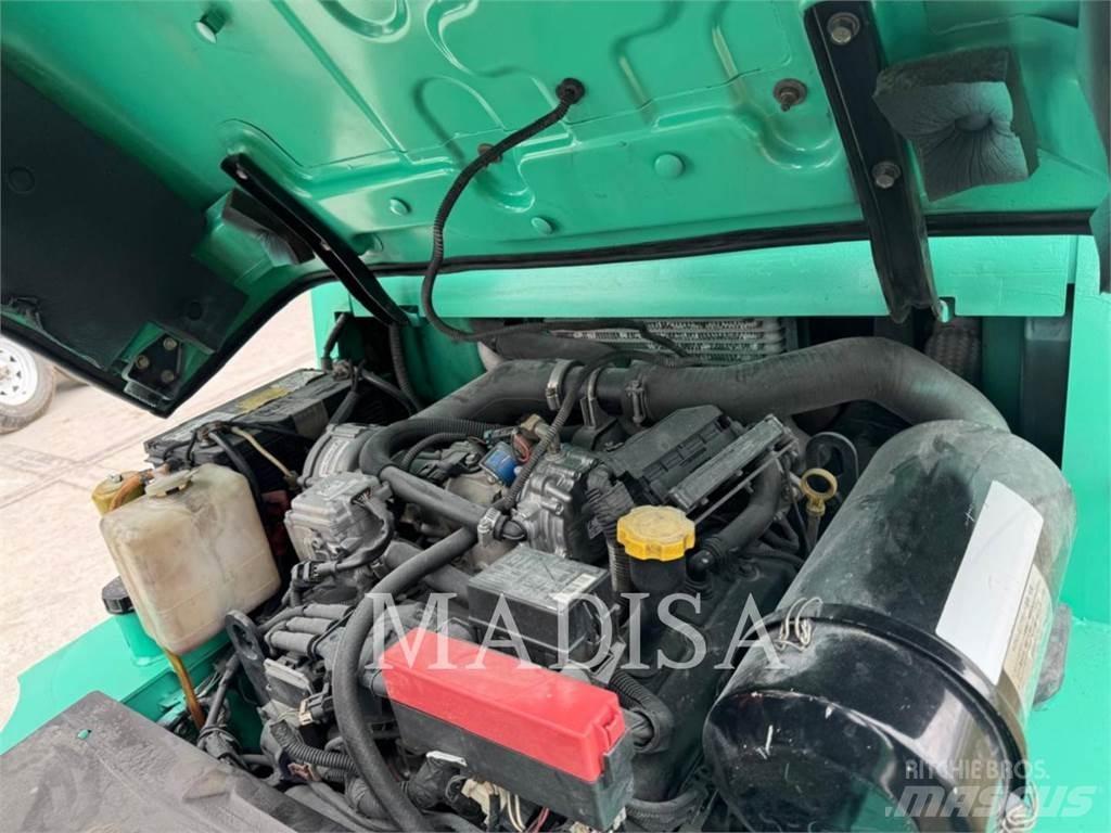 CAT MITSUBISHI FGC40K Autokrāvēji - citi