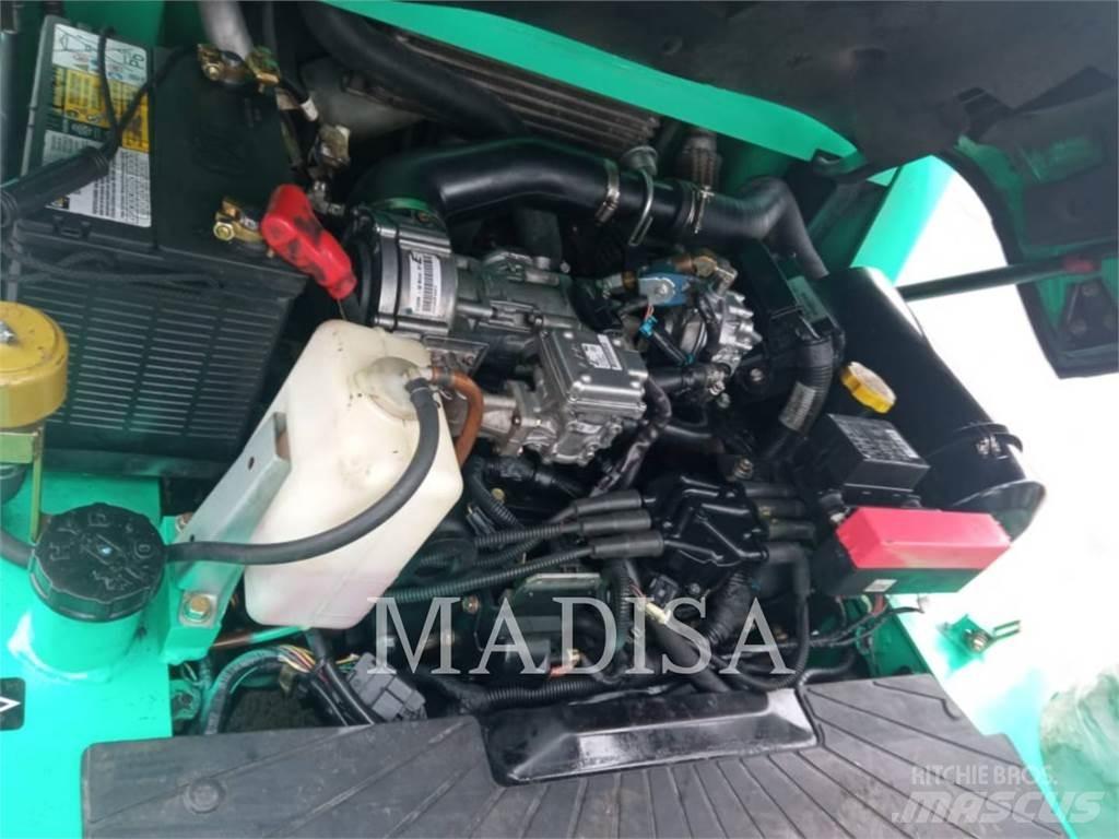 CAT MITSUBISHI FGC40K Autokrāvēji - citi