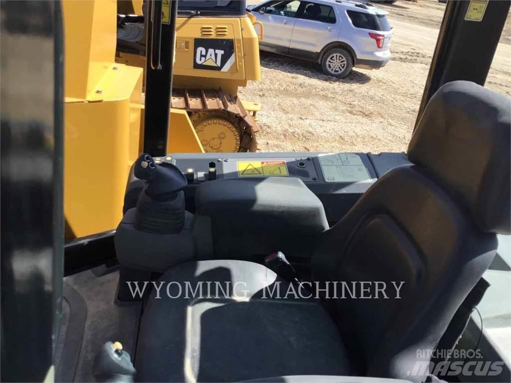 CAT PL61 Cauruļvadu buldozeri