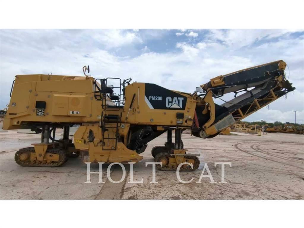CAT PM200 Asfalta savācējs